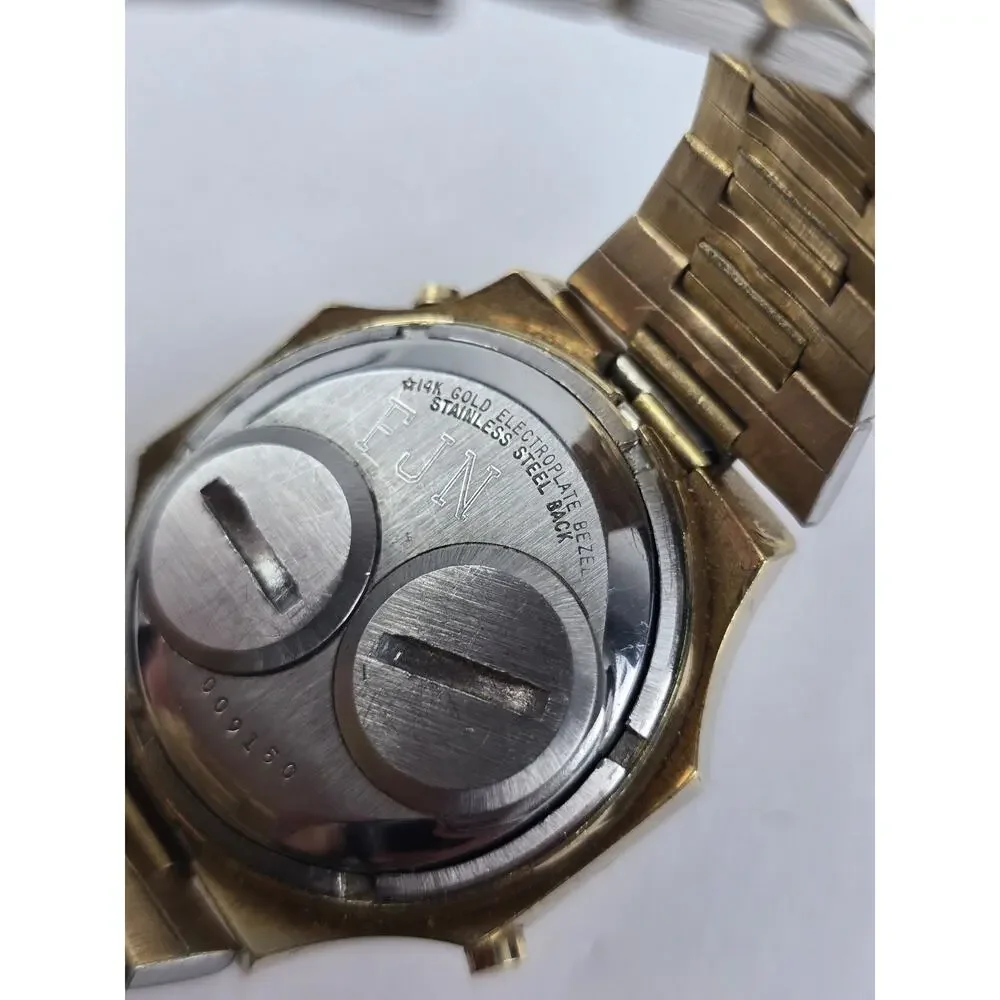 Vintage Wittnauer Polara led Gold Filled/Plated Men's Watch w/ box -not working